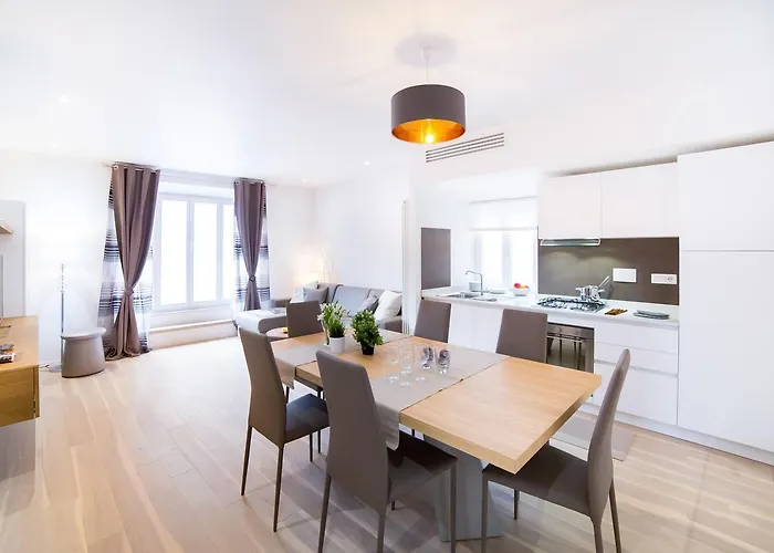 Rent In Rome Valentino\'s luxury Apartment