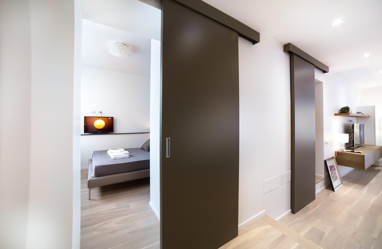 Rent In Rome Valentino's luxury Apartment Appartamento *
